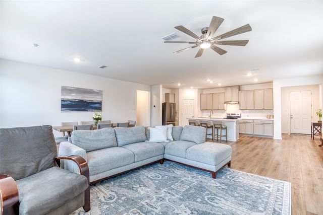 2513 Wayne Avenue, Aubrey, TX 76227