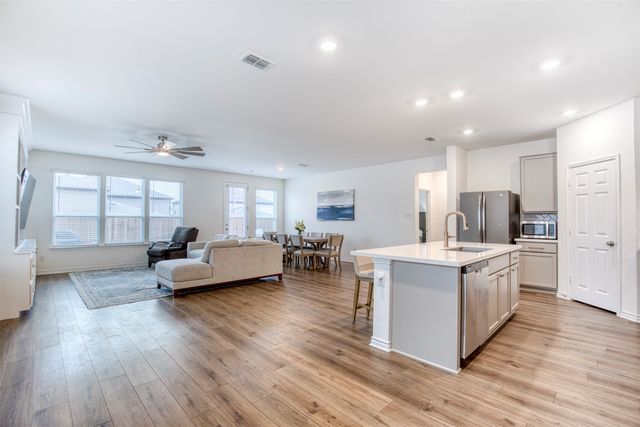 2513 Wayne Avenue, Aubrey, TX 76227