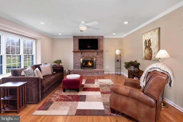 11 PROVIDENCE DR, Princeton Junction, NJ 08550