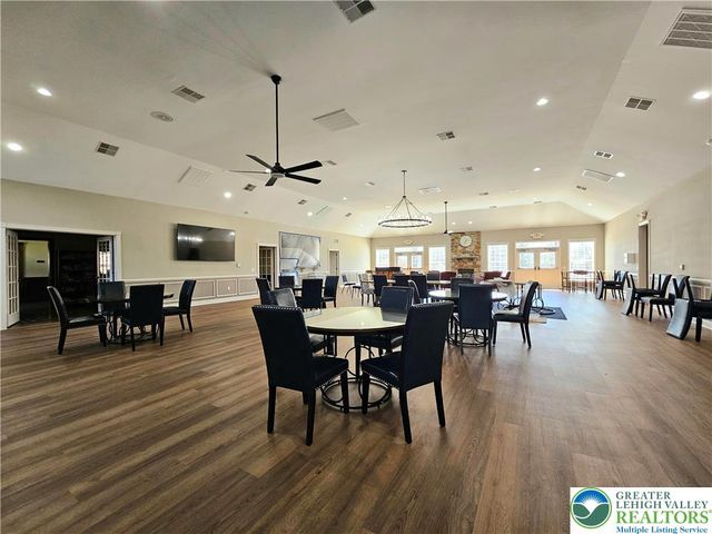 5 Canterbury Lane, Palmer Twp, PA 18045