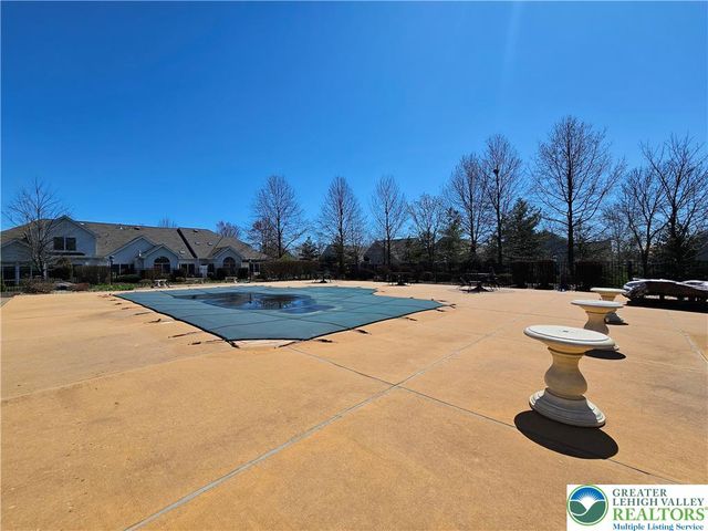 5 Canterbury Lane, Palmer Twp, PA 18045