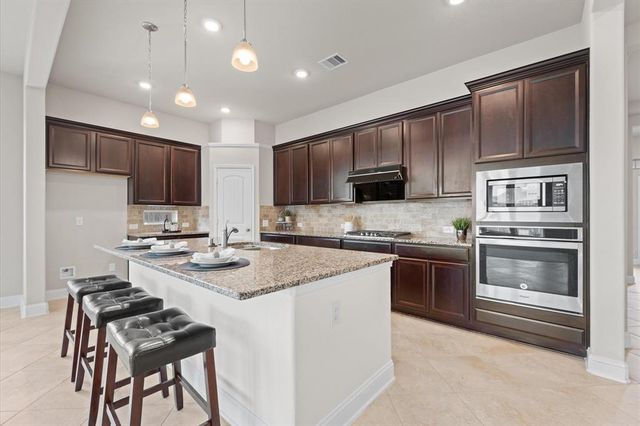 8715 Gladiolus Drive, Richmond, TX 77469