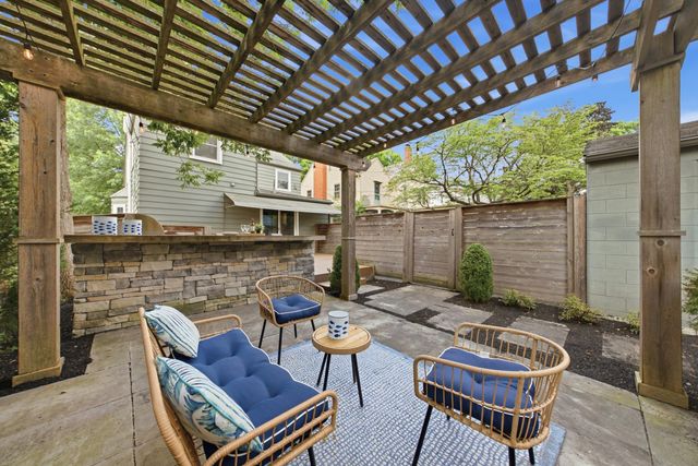139 Aldrich Road, Columbus, OH 43214
