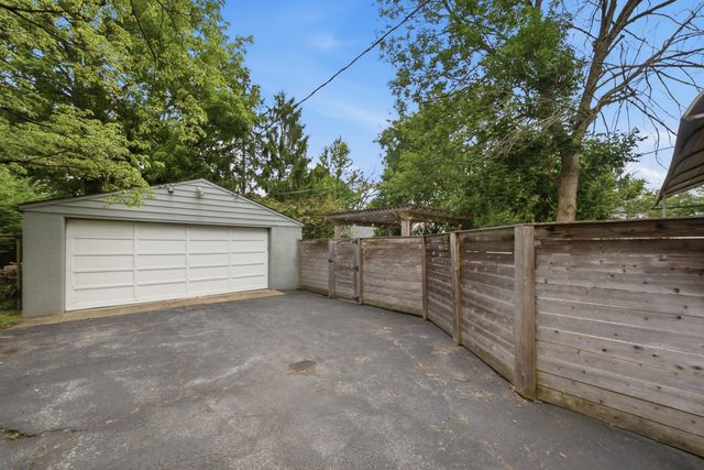 139 Aldrich Road, Columbus, OH 43214