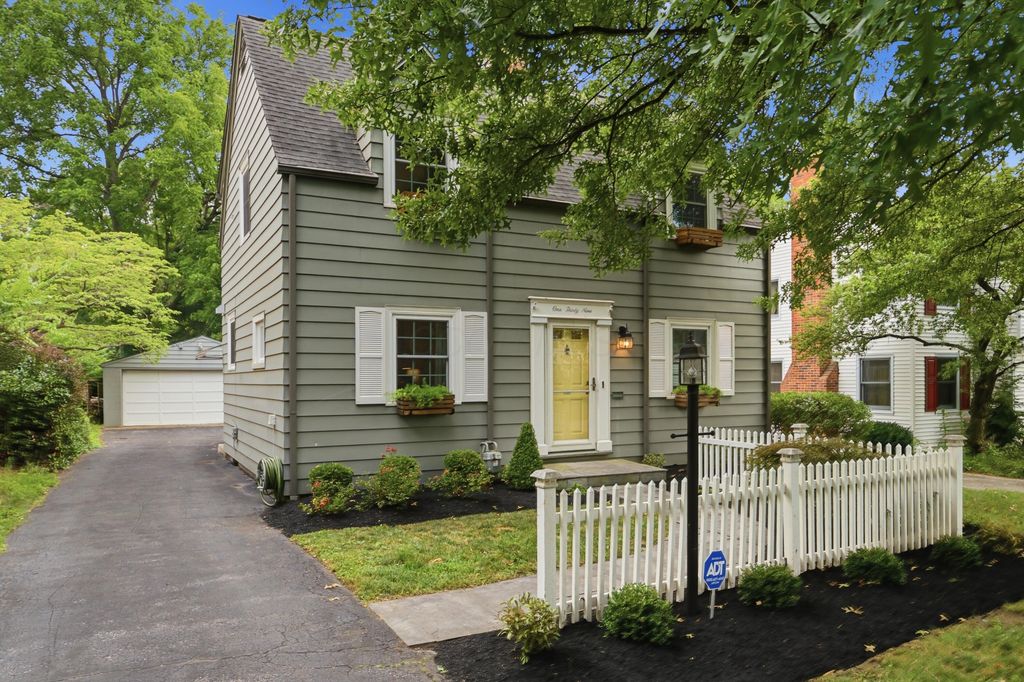 139 Aldrich Road, Columbus, OH 43214