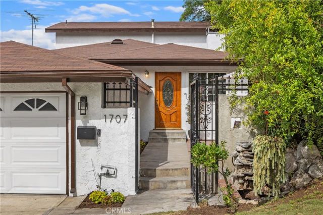 1707 Upperton, Los Angeles, CA 90042