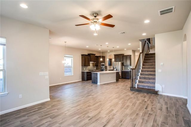 813 Clearwell ST, Cedar Park, TX 78613