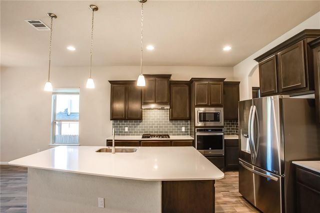 813 Clearwell ST, Cedar Park, TX 78613