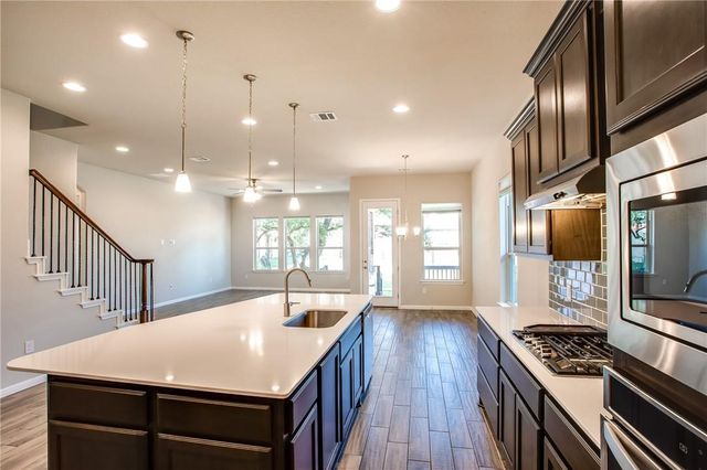 813 Clearwell ST, Cedar Park, TX 78613