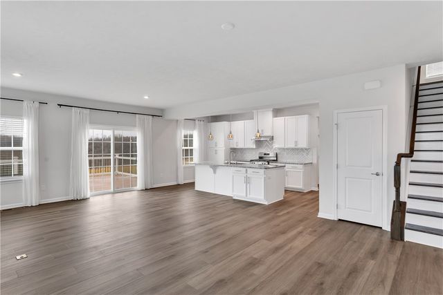 4442 Yorktown Dr, South Fayette, PA 15057