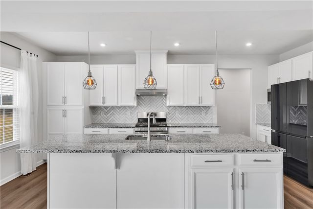 4442 Yorktown Dr, South Fayette, PA 15057