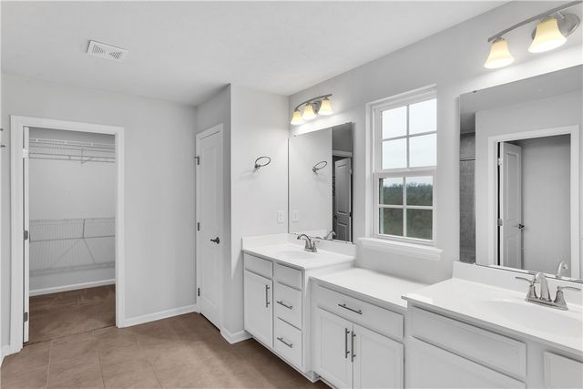 4442 Yorktown Dr, South Fayette, PA 15057