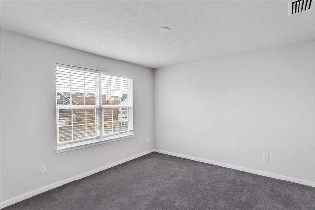 4442 Yorktown Dr, South Fayette, PA 15057