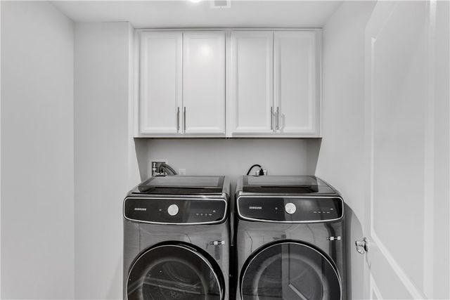 4442 Yorktown Dr, South Fayette, PA 15057