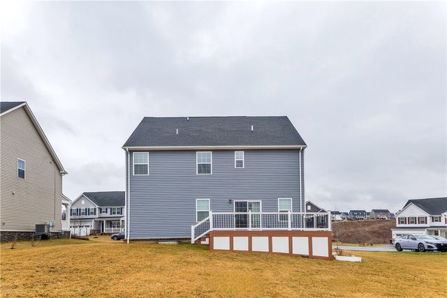 4442 Yorktown Dr, South Fayette, PA 15057