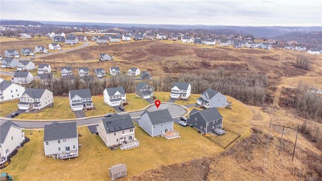 4442 Yorktown Dr, South Fayette, PA 15057