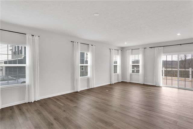 4442 Yorktown Dr, South Fayette, PA 15057