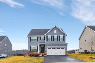 4442 Yorktown Dr, South Fayette, PA 15057