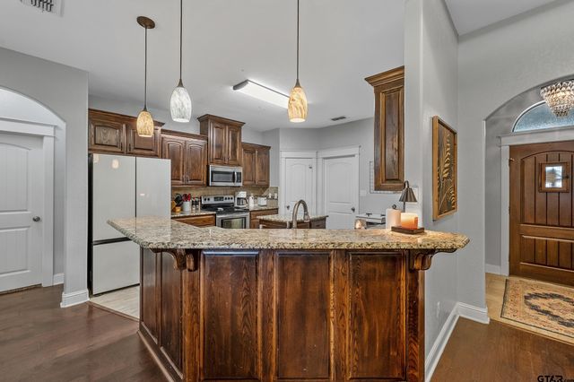 15682 Regian Drive, Lindale, TX 75771