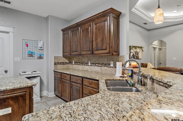 15682 Regian Drive, Lindale, TX 75771