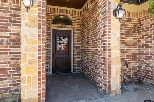 15682 Regian Drive, Lindale, TX 75771