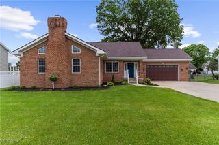 381 Lauretta Lane, Hubbard, OH 44425