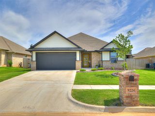 9224 NW 89th Street, Yukon, OK 73099