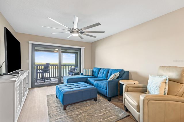 821 BAHIA DEL SOL DRIVE B, Ruskin, FL 33570