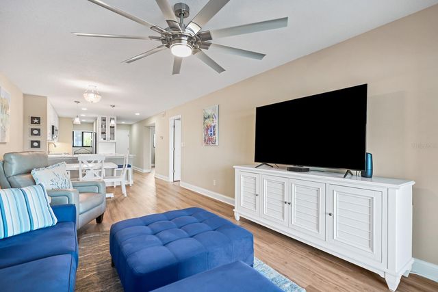 821 BAHIA DEL SOL DRIVE B, Ruskin, FL 33570