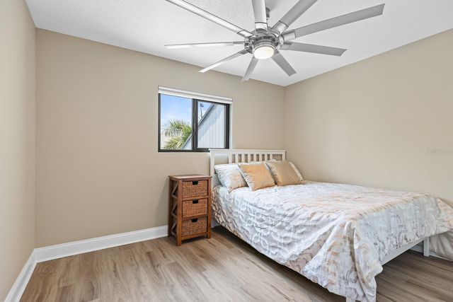 821 BAHIA DEL SOL DRIVE B, Ruskin, FL 33570