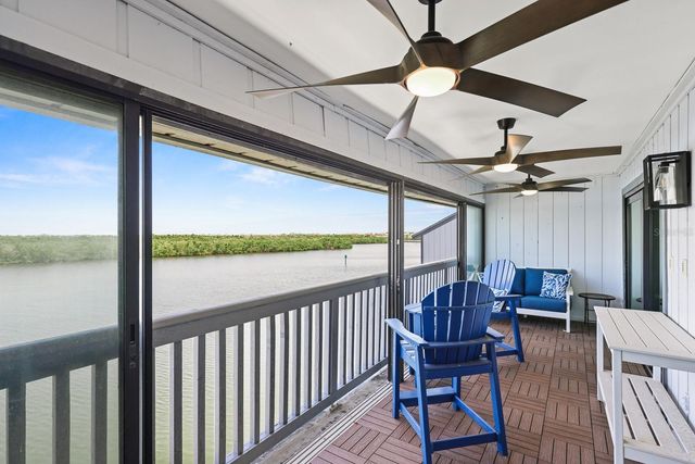 821 BAHIA DEL SOL DRIVE B, Ruskin, FL 33570