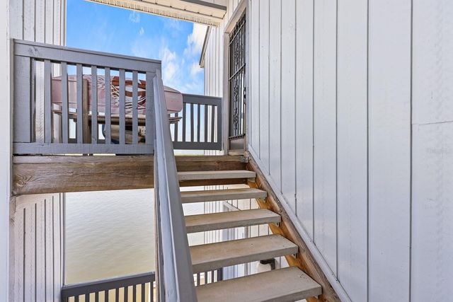 821 BAHIA DEL SOL DRIVE B, Ruskin, FL 33570