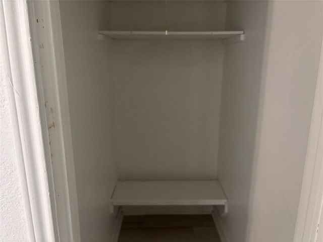 1310 Harris Way, Galveston, TX 77551