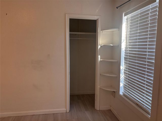 1310 Harris Way, Galveston, TX 77551