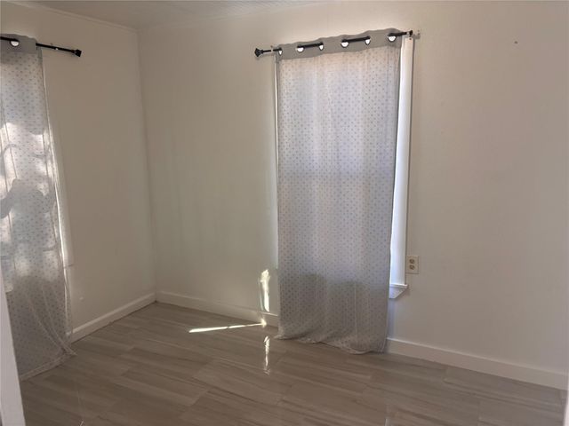 1310 Harris Way, Galveston, TX 77551