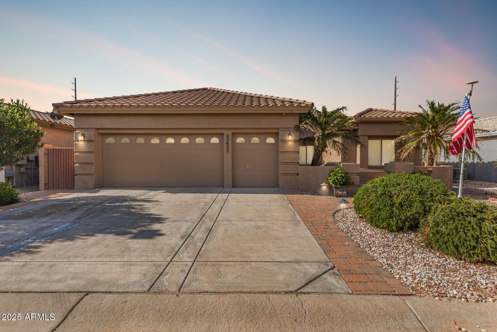 23632 S ILLINOIS Avenue, Sun Lakes, AZ 85248