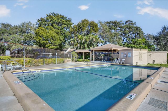 9770 NW 15th St 293, Pembroke Pines, FL 33024