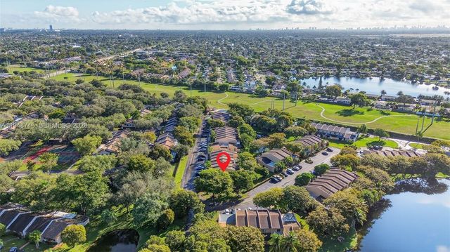 9770 NW 15th St 293, Pembroke Pines, FL 33024