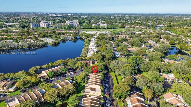 9770 NW 15th St 293, Pembroke Pines, FL 33024