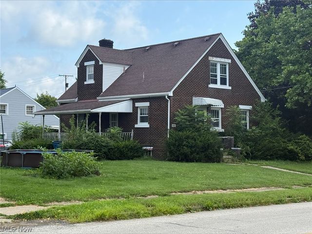 800 Tenney Avenue, Campbell, OH 44405