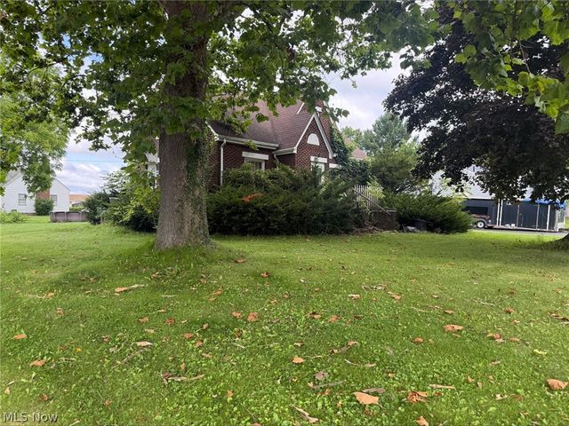 800 Tenney Avenue, Campbell, OH 44405