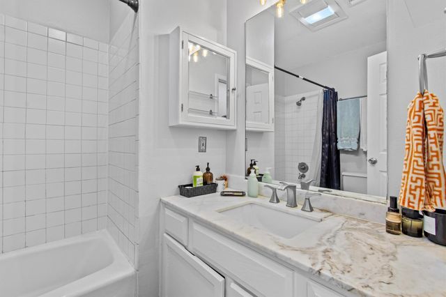 2800 Burleson RD, Austin, TX 78741