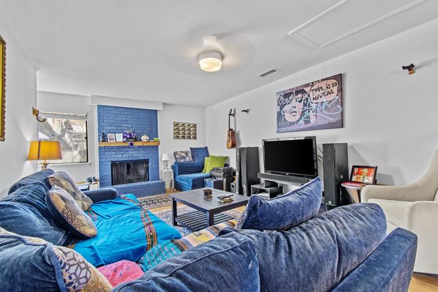 2800 Burleson RD, Austin, TX 78741