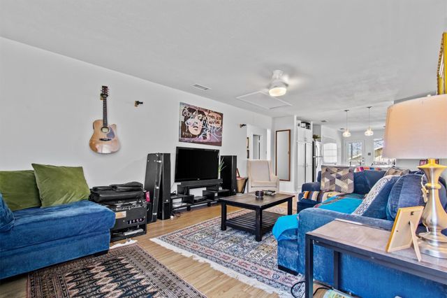 2800 Burleson RD, Austin, TX 78741