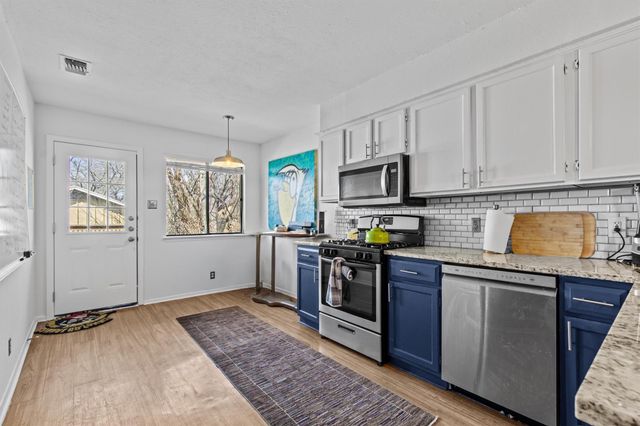 2800 Burleson RD, Austin, TX 78741