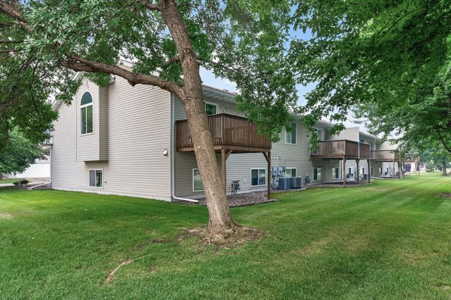 889 125th Drive NE, Blaine, MN 55434