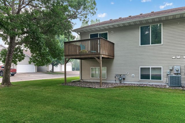 889 125th Drive NE, Blaine, MN 55434