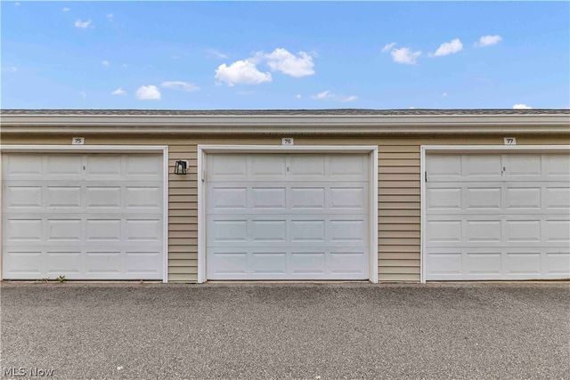 3367 Lenox Village Drive, Fairlawn, OH 44333