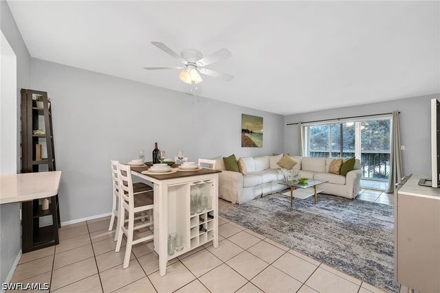 499 Forest Lakes BLVD 312, Naples, FL 34105