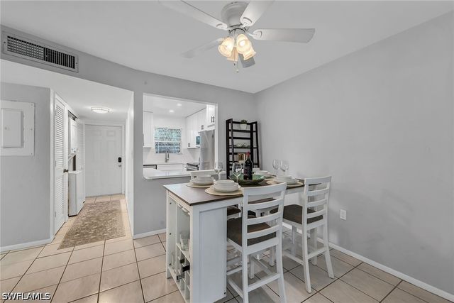499 Forest Lakes BLVD 312, Naples, FL 34105